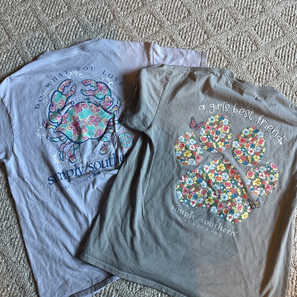 Women's Simply Southern Graphic T Shirts size Large ( 2 shirts) EUC